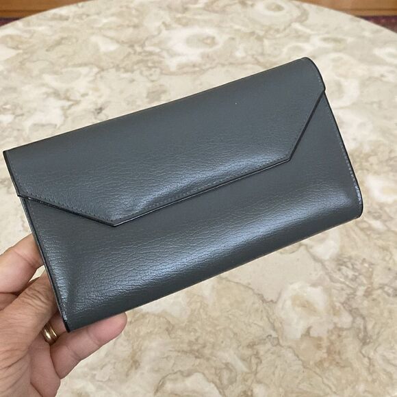New Old Stock Buxton Lady Madison Long Wallet Grey Leather - Picture 1 of 14